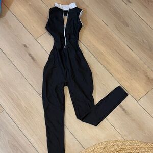 Baltogs front zip cutout back unitard 🩰